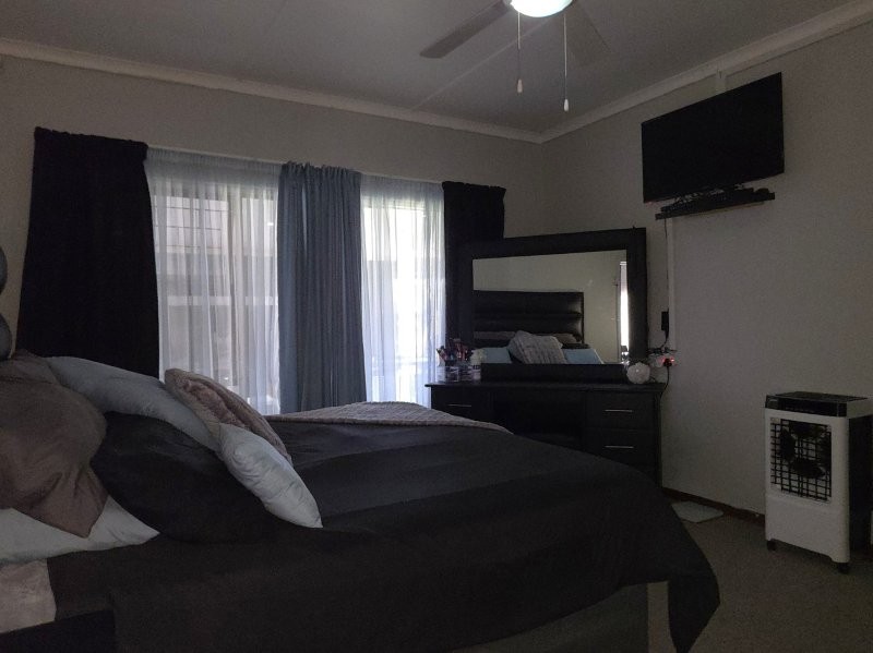 3 Bedroom Property for Sale in Wavecrest Eastern Cape